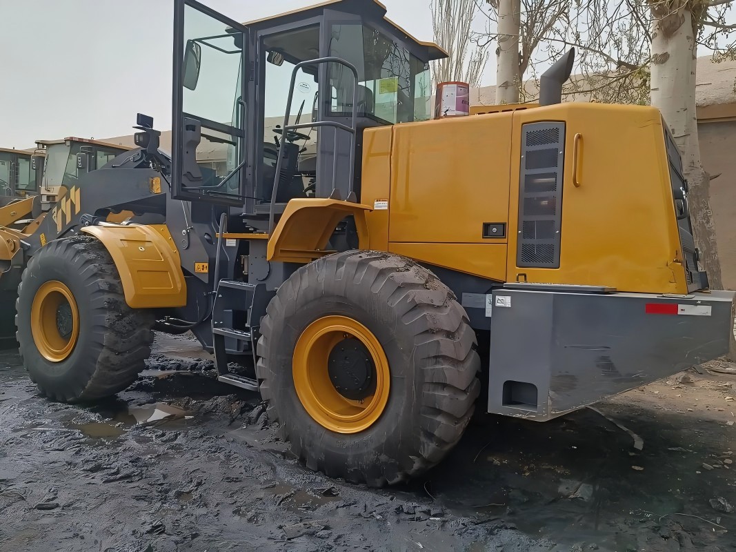 loader2